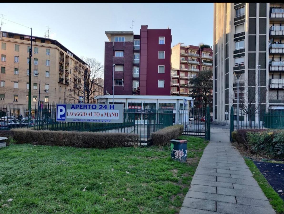 Glamour Liberty Apartment Sabotino38 Milan Luaran gambar